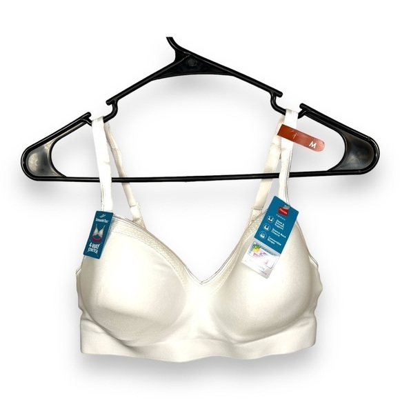 MEDIUM NEW HANES WHITE BRA LINED WIREFREE SOFT STRETCH COMFORTABLE - Picture 1 of 7